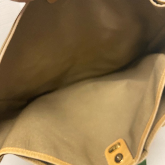 Vintage Gucci Large Tote with Mini Coin Pouch - Picture 10 of 16